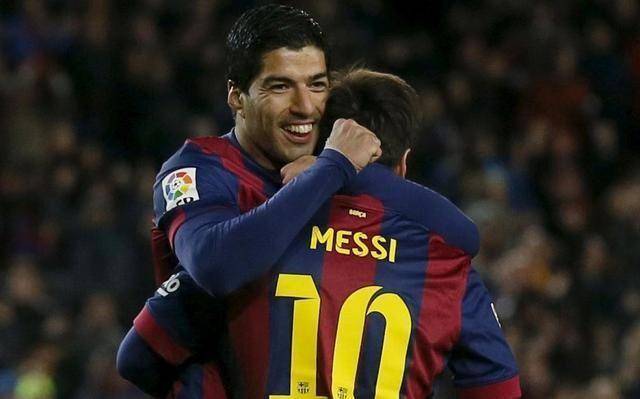  苏亚雷斯伤愈复出首战，乌拉圭锋霸锋芒再现