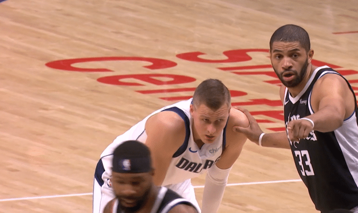  东契奇超神发挥独行侠轻取开拓者