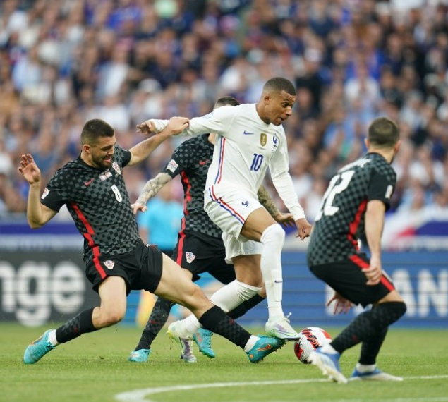  法国队公布欧国联名单，姆巴佩领衔豪华阵容