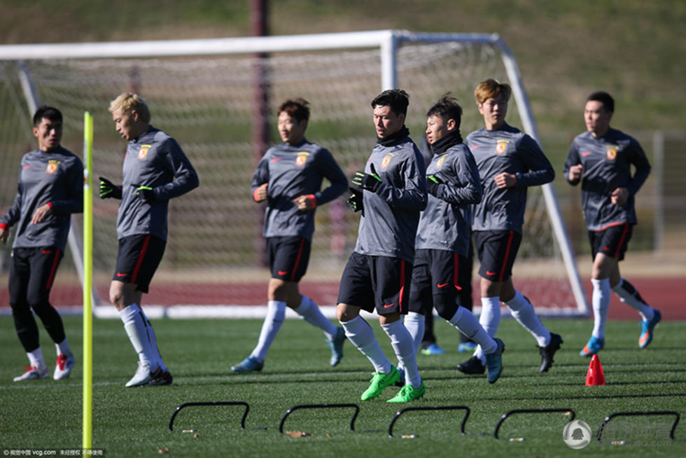  世俱杯季军战，广州恒大不敌南美劲旅