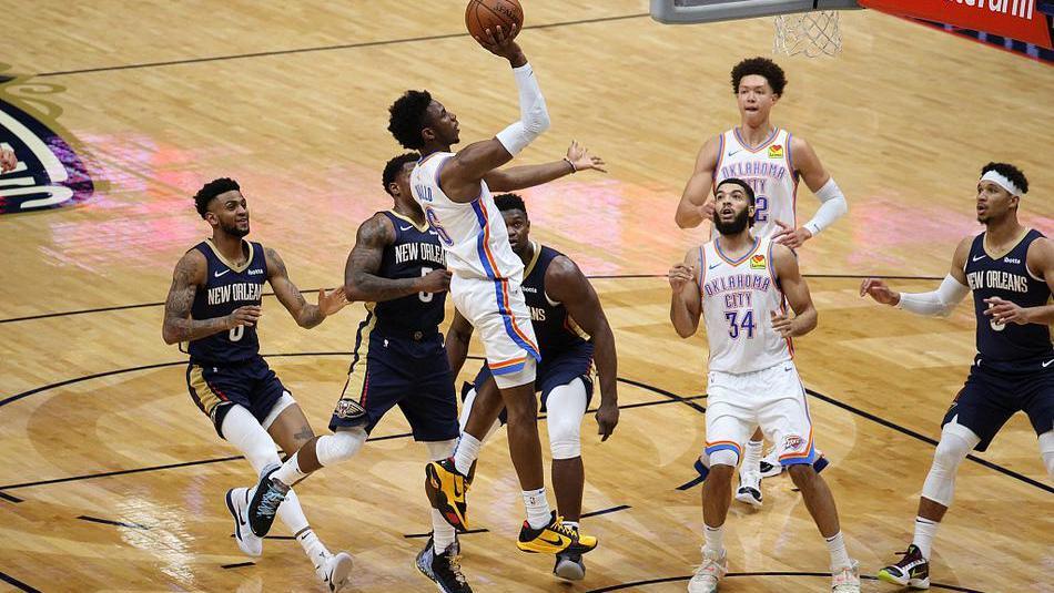  雷霆亚历山大全能数据率队取胜