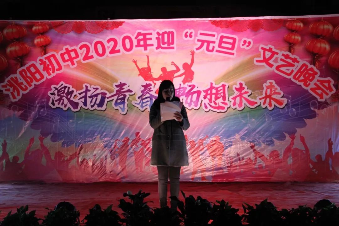  电竞少年逐梦前行，家长支持成就未来